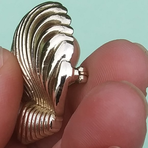 Vintage Marboux gold tone faux pearl brooch - Picture 14 of 16